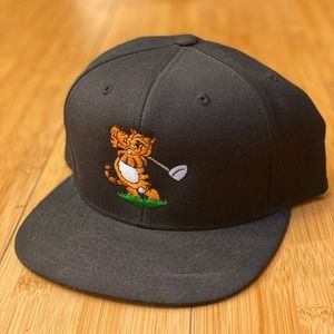 Tiger Golfing SnapBack hat